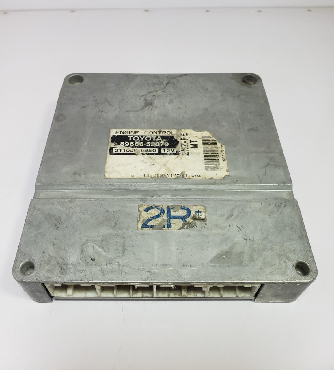 Toyota Vitz NCP10 1999-2005 Engine Control Computer ECU 89666-52070 2NZ OEM Used
