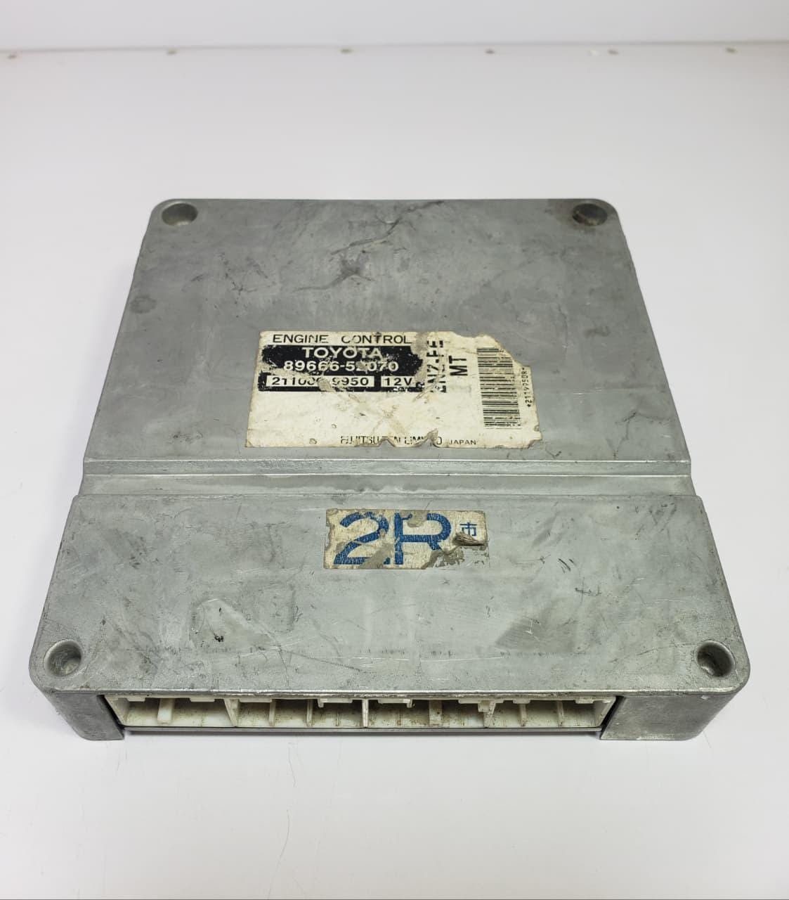 Toyota Vitz NCP10 1999-2005 Engine Control Computer ECU 89666-52070 2NZ OEM Used