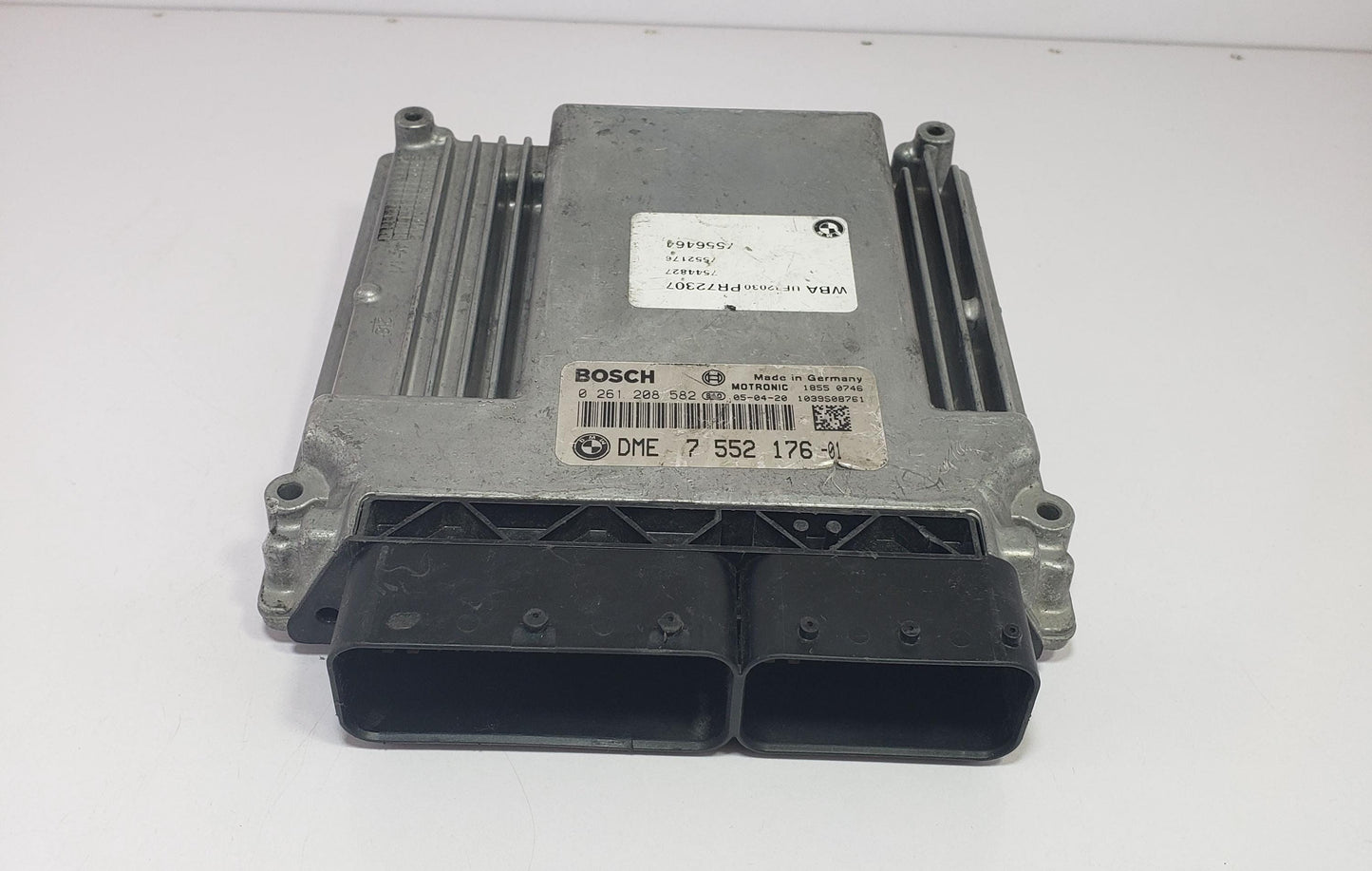 BMW Bosch Engine ECU 0261208582 DME 7552176