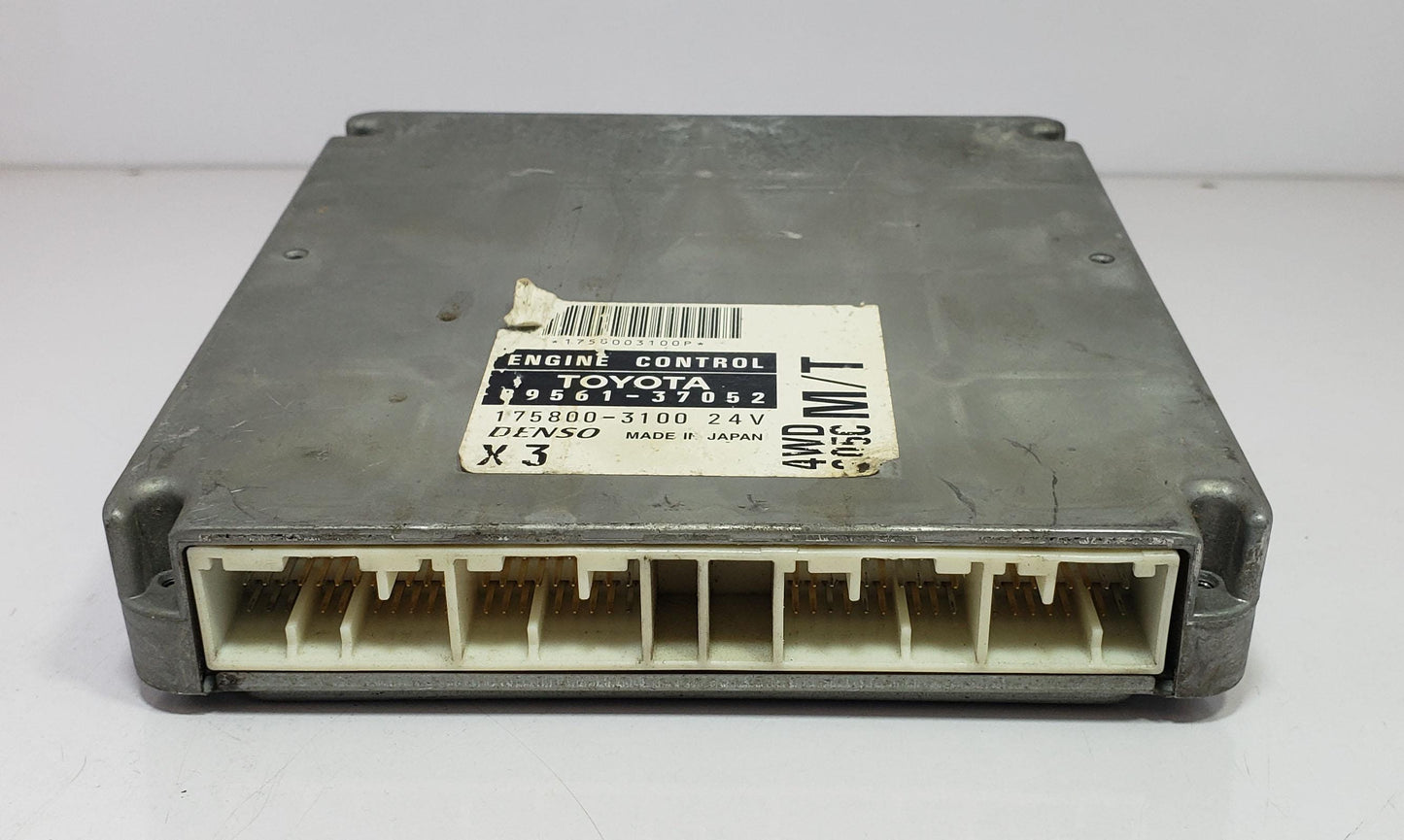 JDM Hino Dutro ECU ECM 89561-37052 Engine Computer Module
