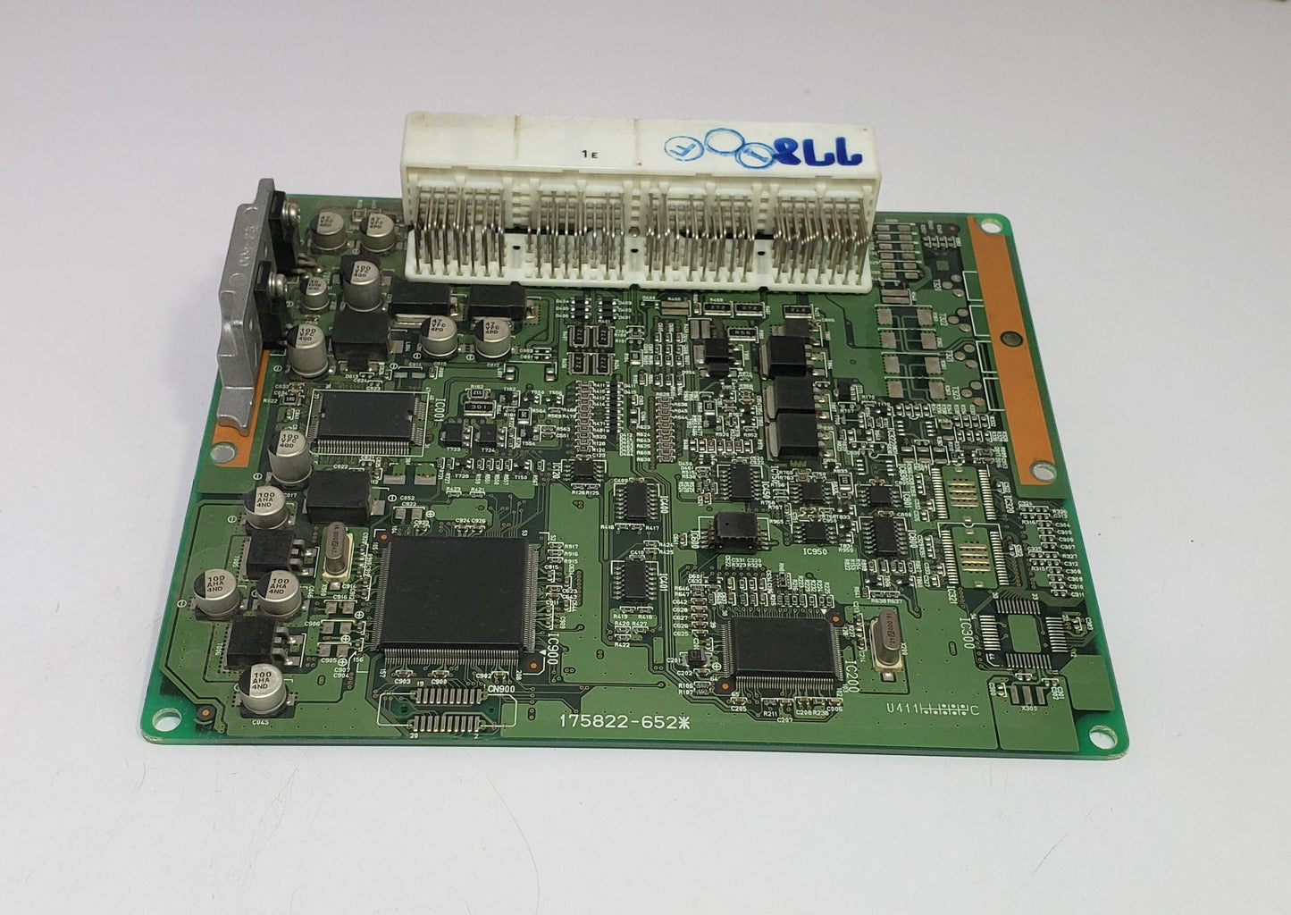 Dyna XZU306 Engine Control Unit / ECU 8966137471