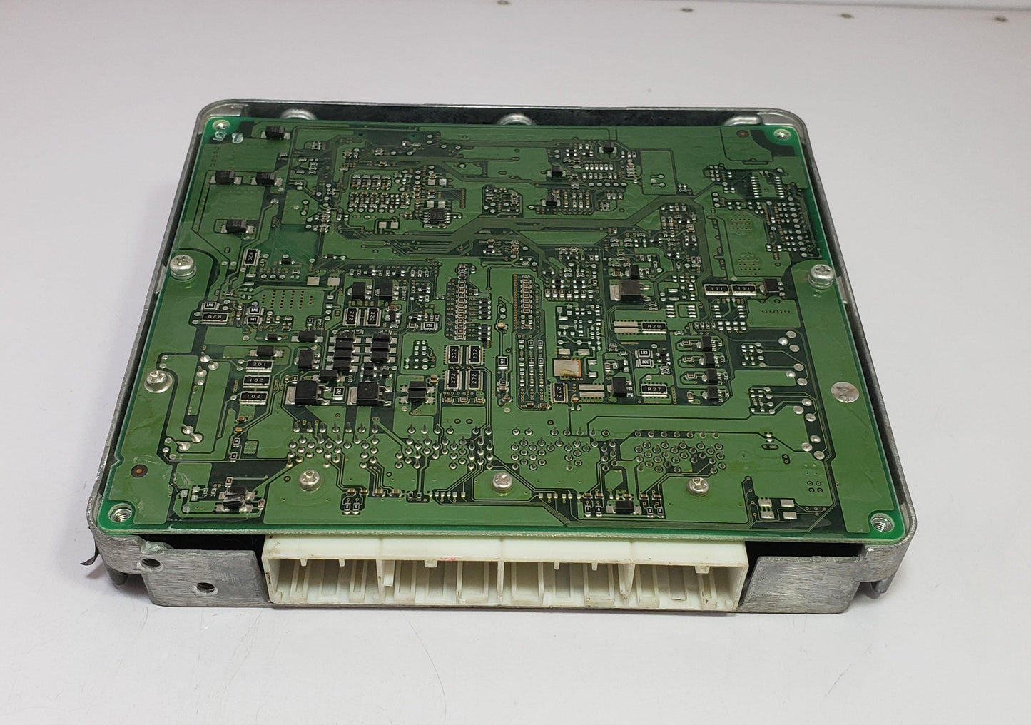 Dyna XZU306 Engine Control Unit / ECU 8966137471