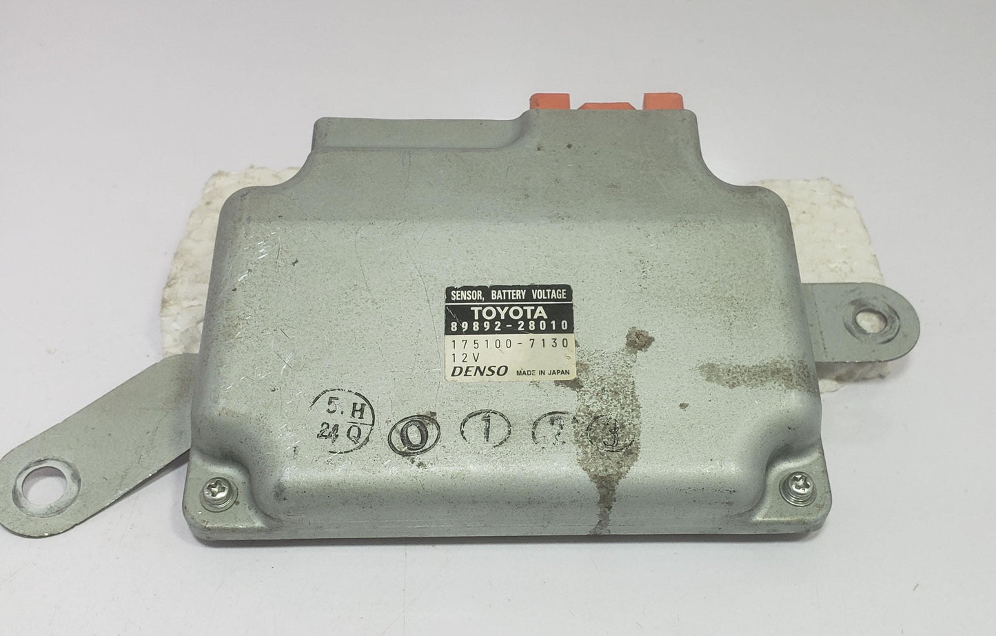 Toyota Estima Hybrid MK3 Battery Voltage Sensor 89892‑28010 OEM Denso