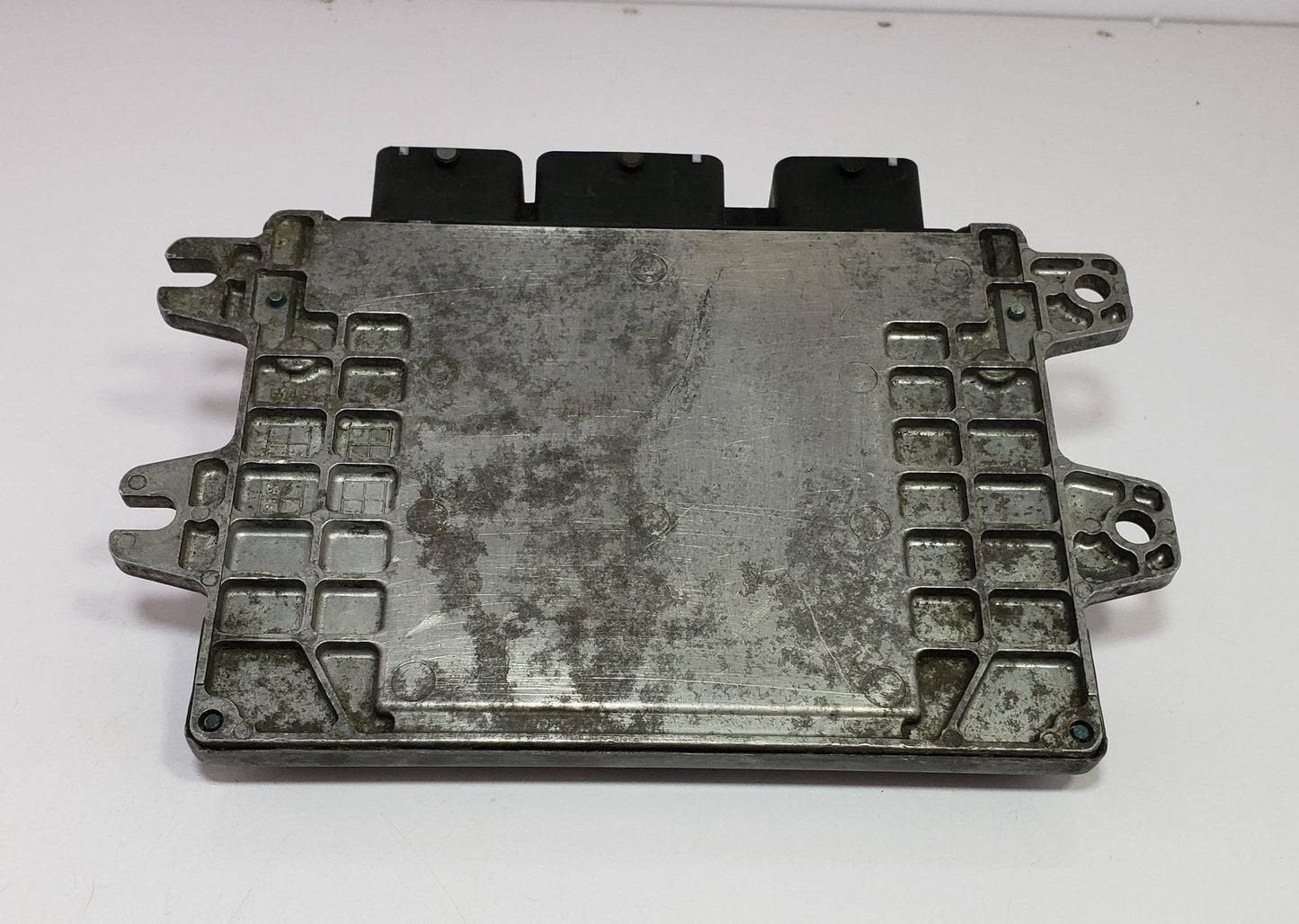 Nissan Note E11 Engine Control Unit ECU A56-E49TZ10111 OEM Used