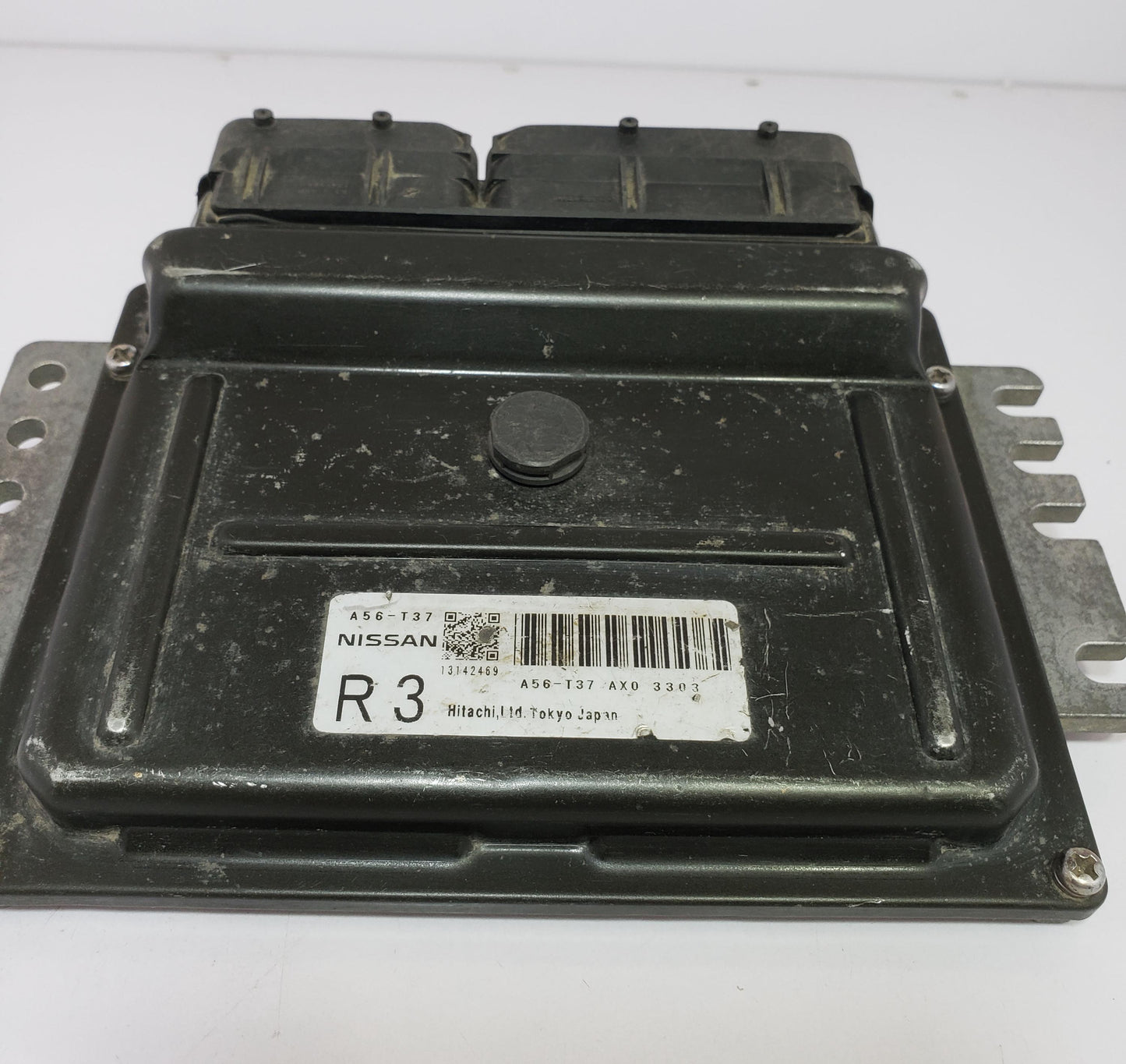 Nissan Wingroad UA-WFY11 ECU ECM Engine Control Module A56-T37AX03303 Used