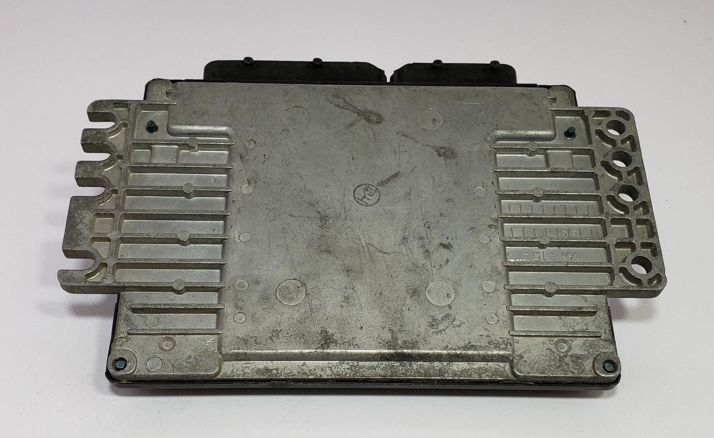 OEM Nissan AD Van VFY11 Engine Control Unit ECU A56-V61 A2C4328 Used