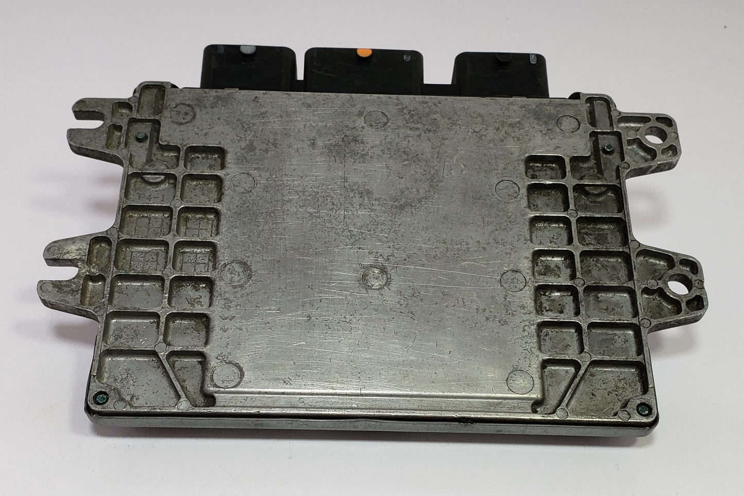 Nissan Serena MK3 C25 2005-2010 Engine Control Unit ECU 2.0 MR20 A56-Z91 Y677402 JDM Used