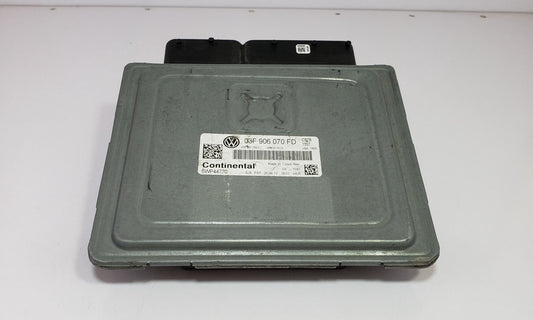 Volkswagen Polo V 6R 2013 Engine Control Unit ECU 03F906070FD MPT4514