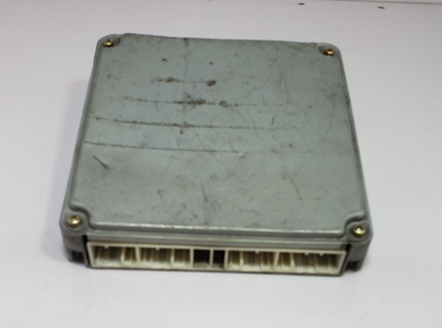 JDM Hino Dutro ECU ECM 89561-37052 Engine Computer Module