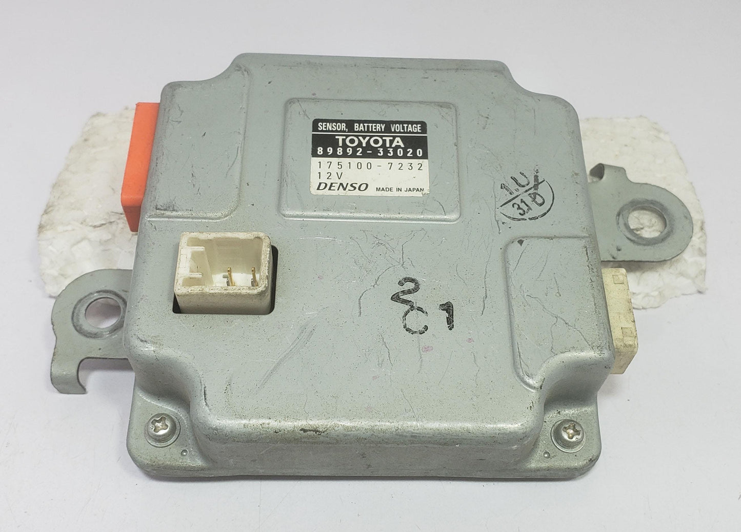 Toyota Camry HV Hybrid Voltage Sensor 89892-33020 DENSO Genuine