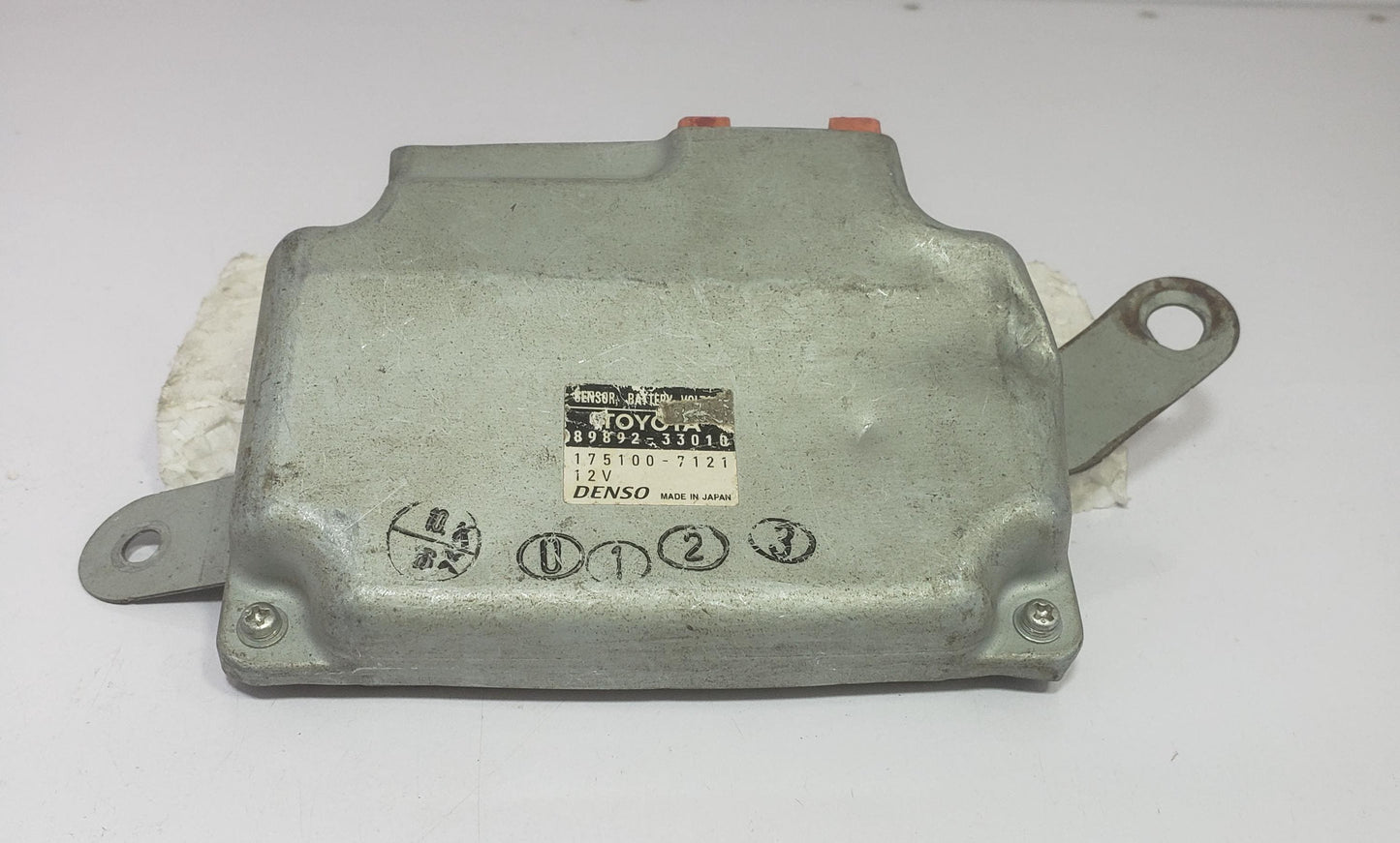 Toyota Camry Hybrid 2007‑2011 Battery Voltage Sensor ECU 89892‑33010 OEM