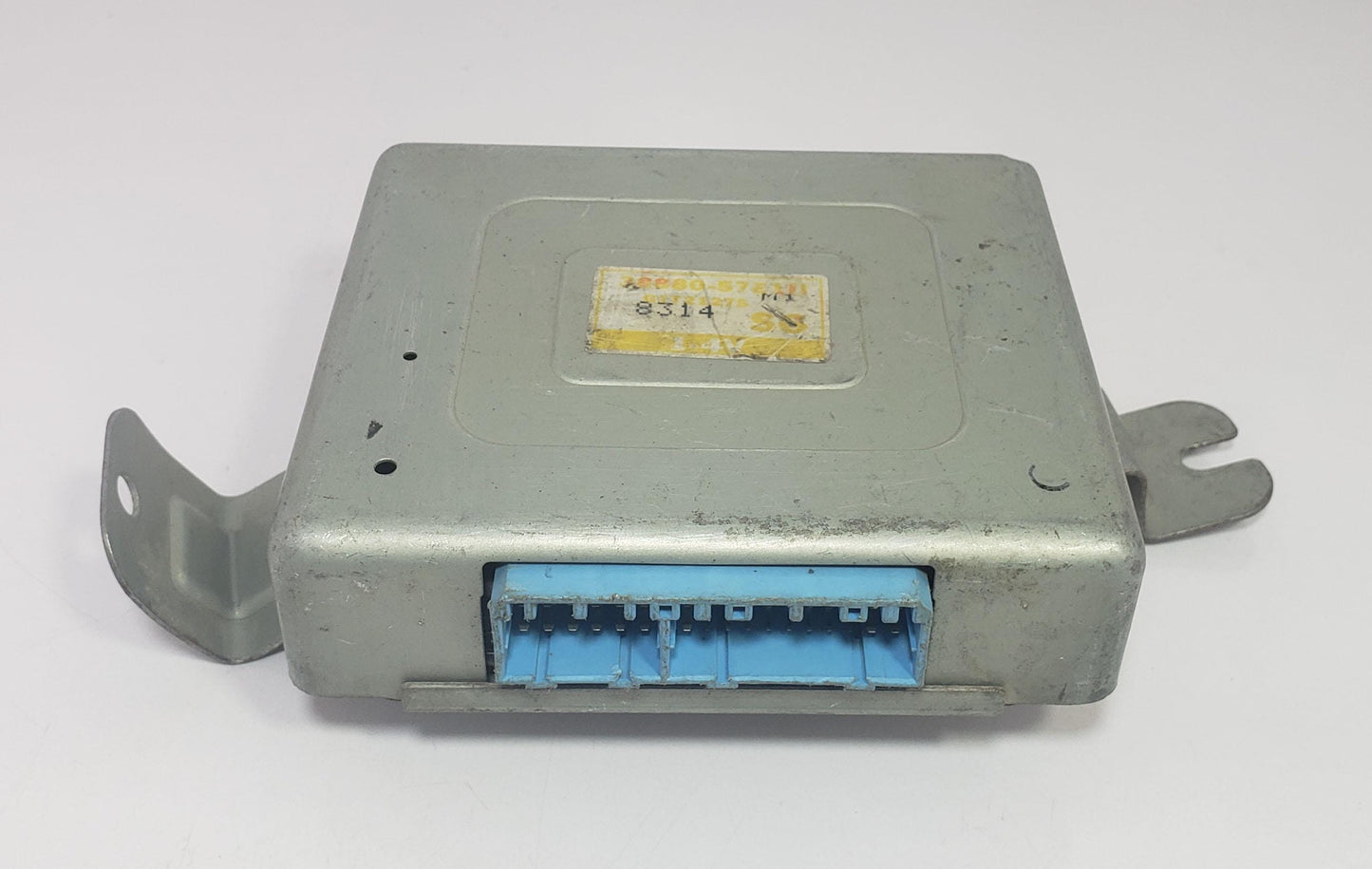 OEM Suzuki Cervo 1995 CN22S Transmission Control Module 3888057E10