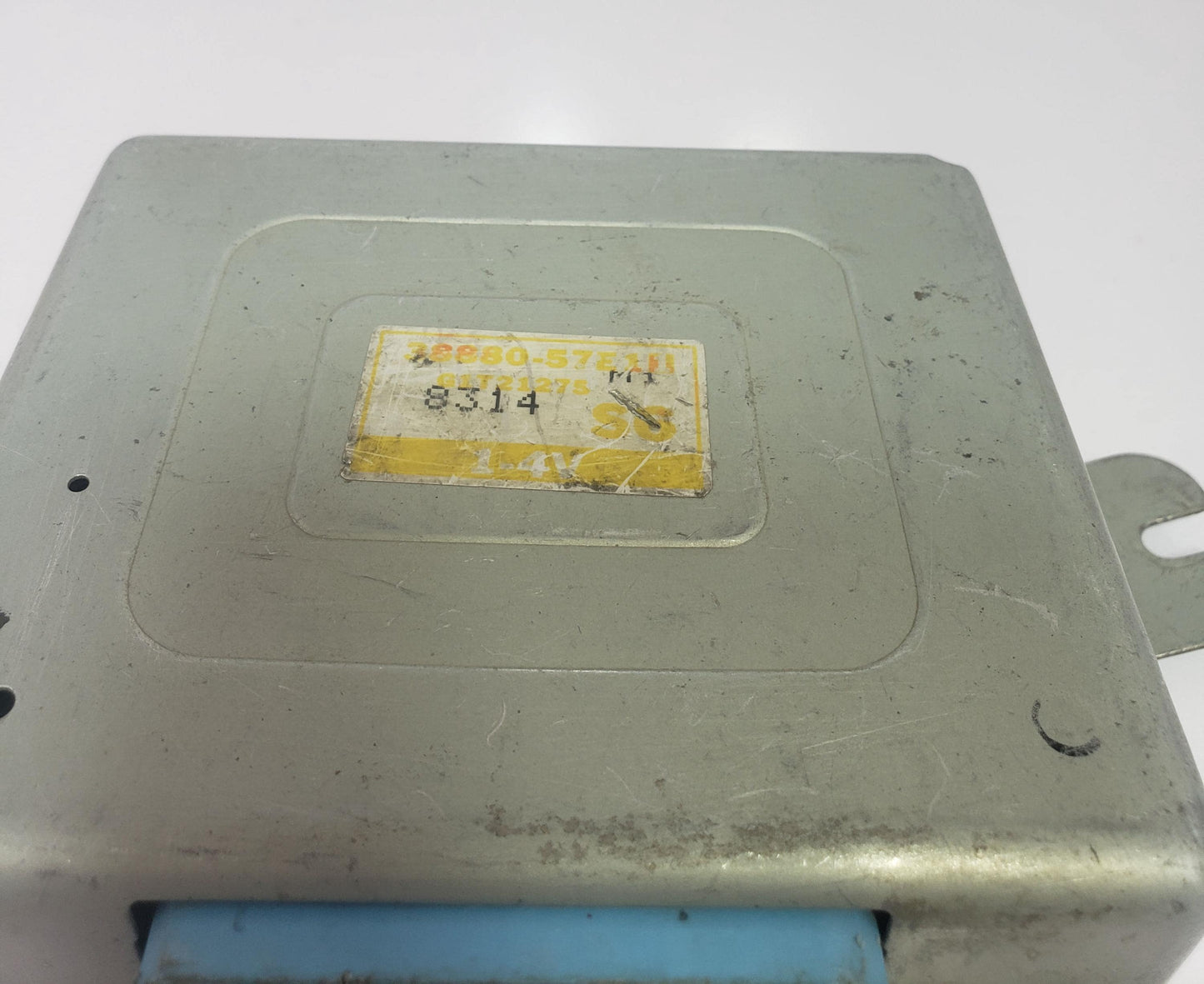 OEM Suzuki Cervo 1995 CN22S Transmission Control Module 3888057E10