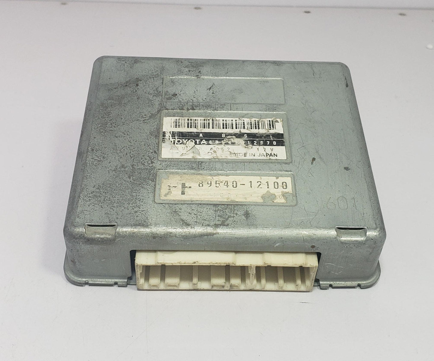 OEM Toyota Corolla 1997 ABS Control Unit 89541-12070