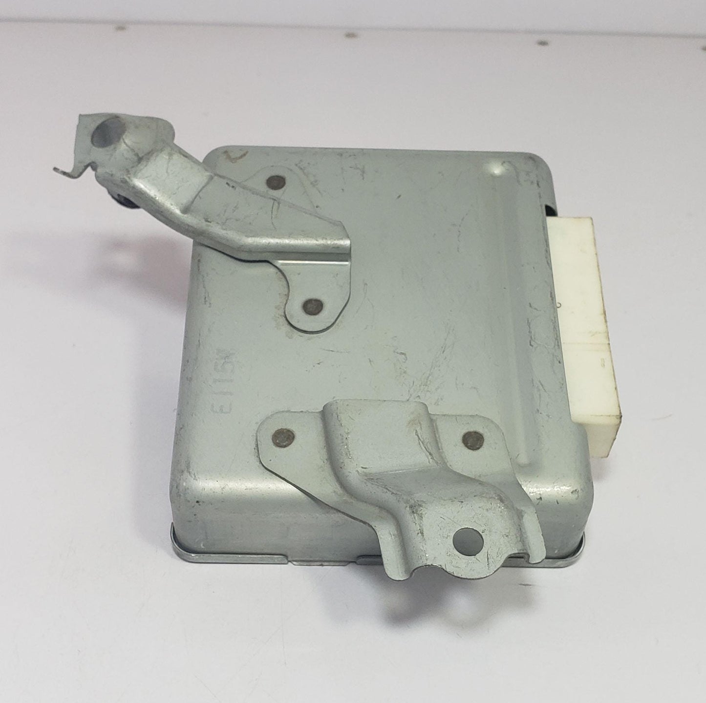 OEM Toyota Alphard TA-MNH15W Suspension Control Unit 89243-58010