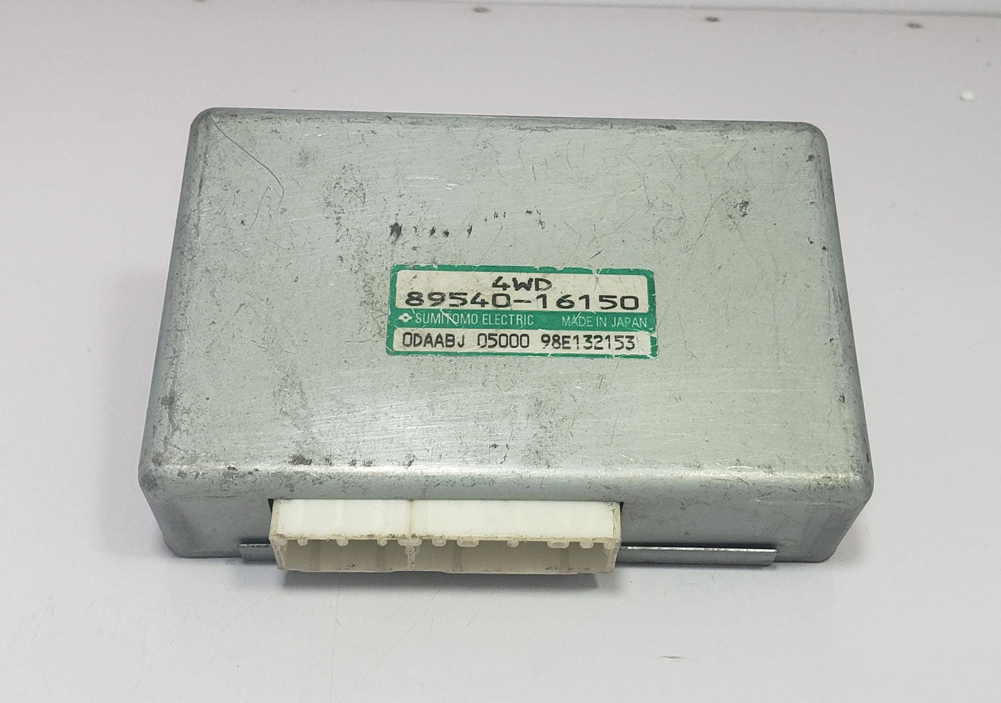 Toyota Corolla II 4E-FE ABS Pump Control Unit EL55